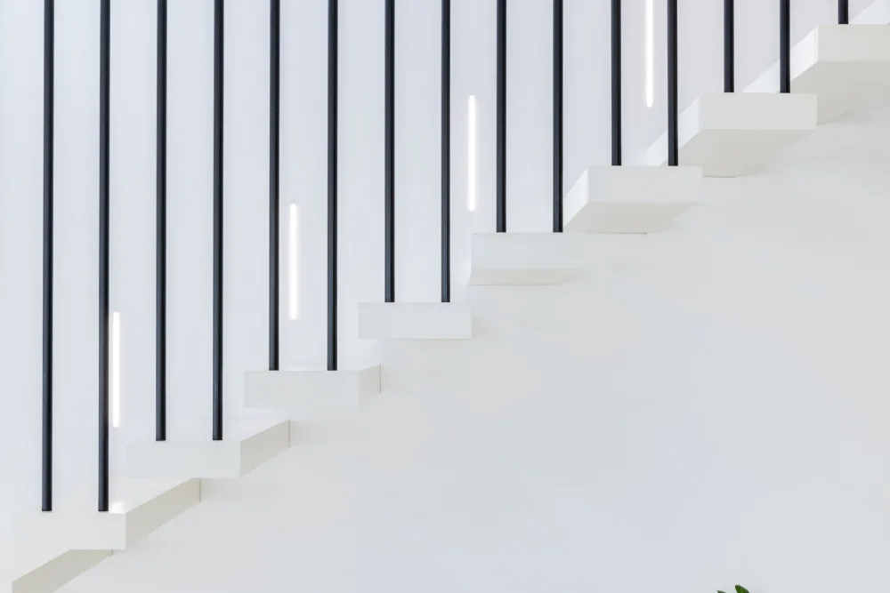 Horizontal vs Vertical Metal Stair Balusters